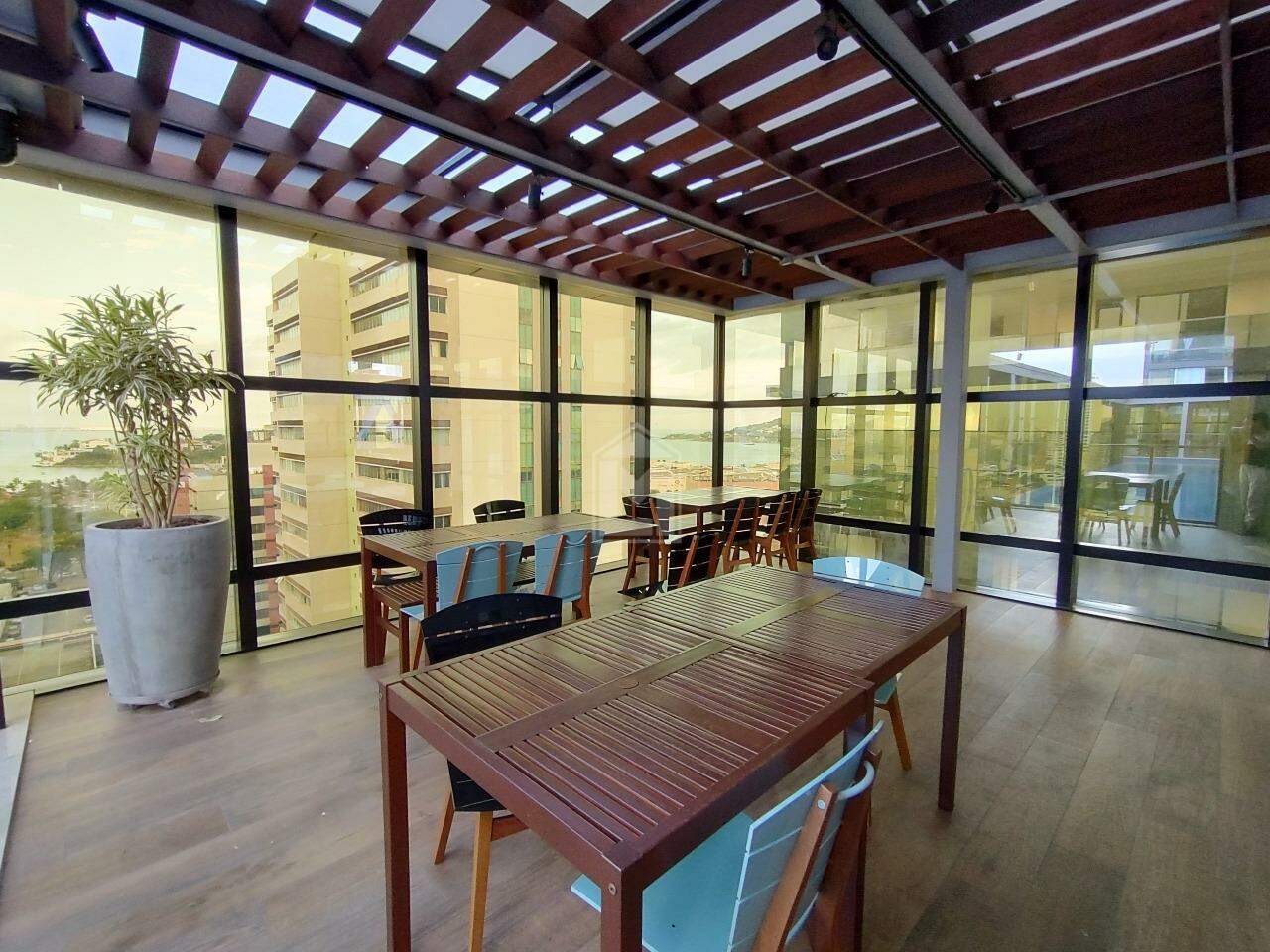 Apartamento à venda com 1 quarto, 41m² - Foto 21