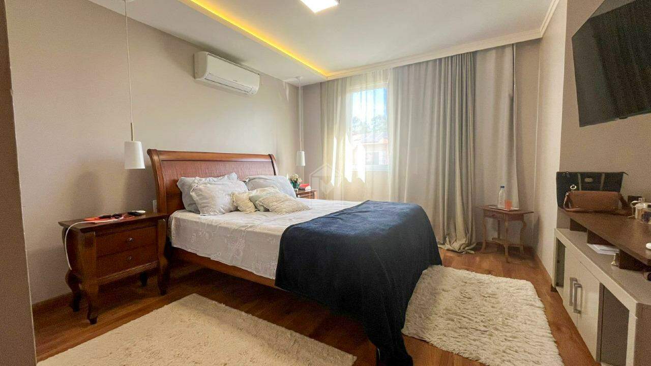 Casa, 4 quartos, 260 m² - Foto 5