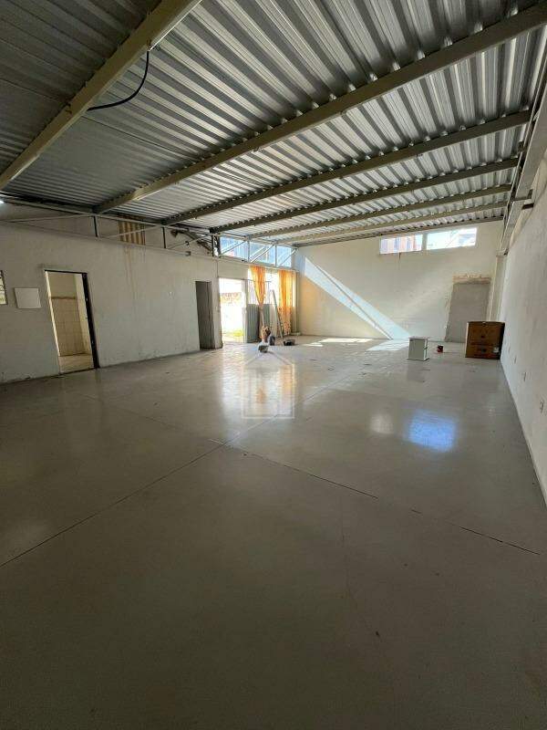 Casa, 3 quartos, 264 m² - Foto 1
