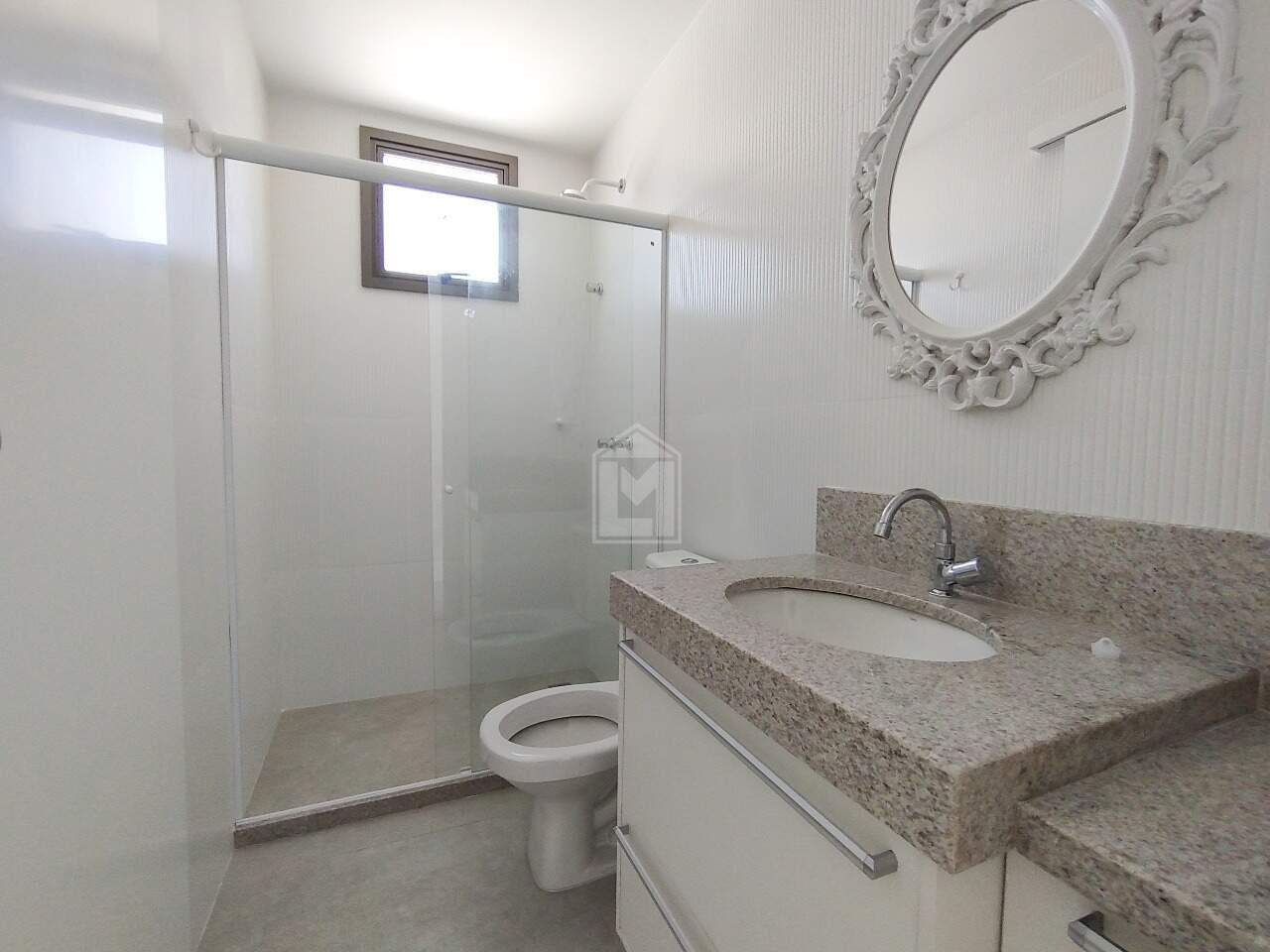 Apartamento para alugar com 2 quartos, 65m² - Foto 11