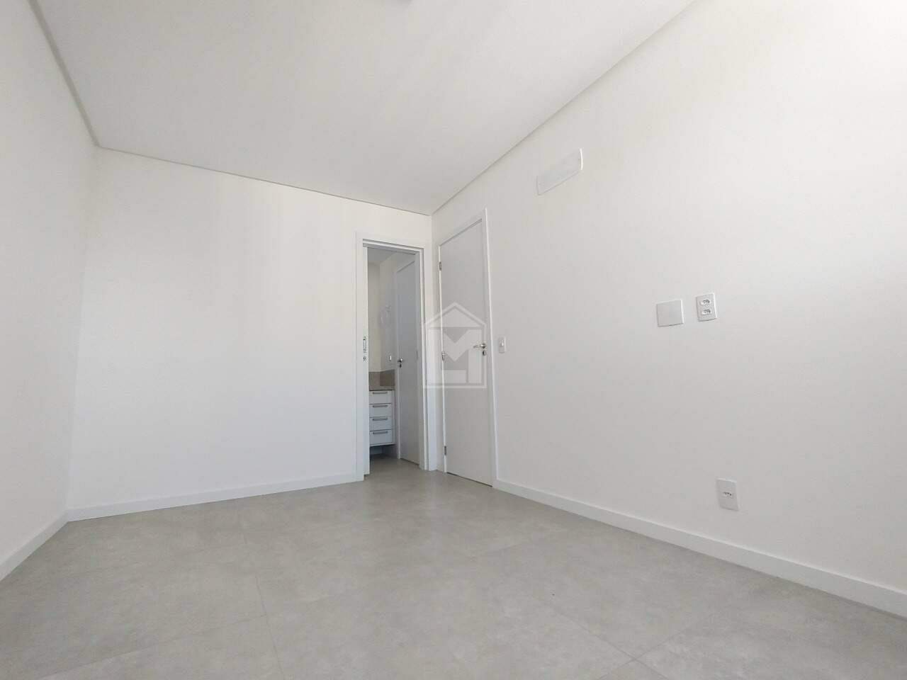 Apartamento para alugar com 2 quartos, 65m² - Foto 14
