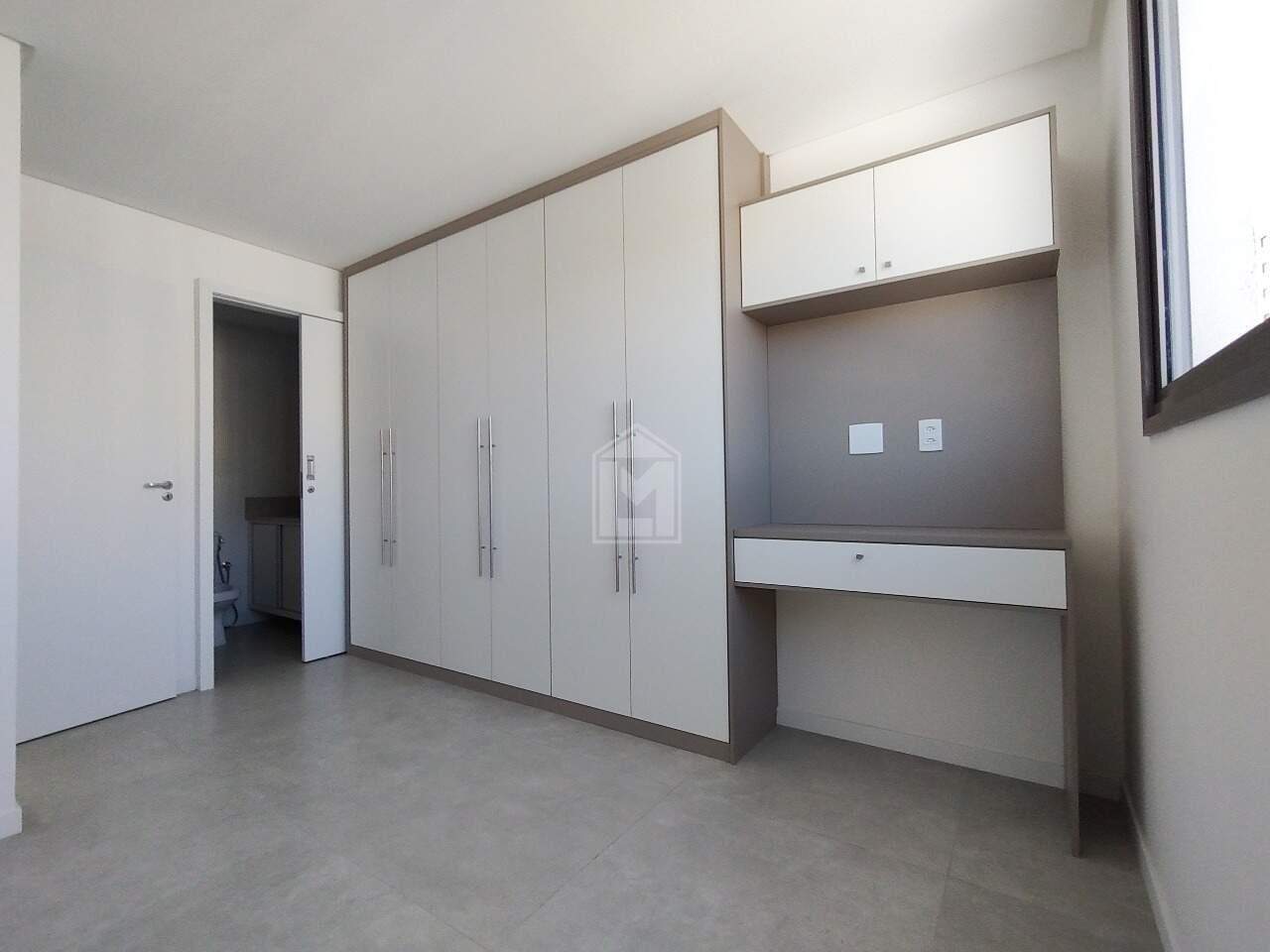 Apartamento para alugar com 2 quartos, 65m² - Foto 9