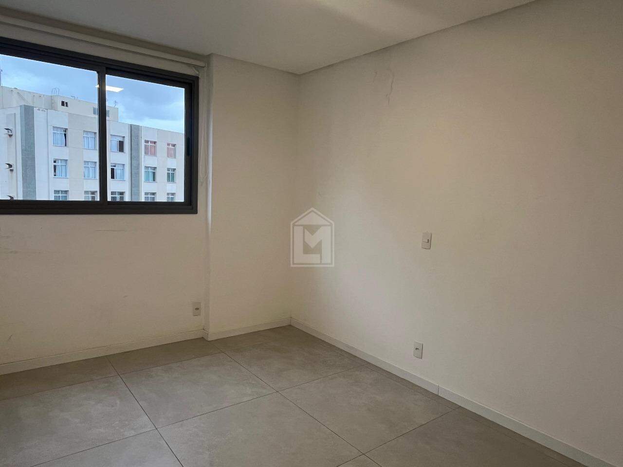 Apartamento para alugar com 2 quartos, 65m² - Foto 5