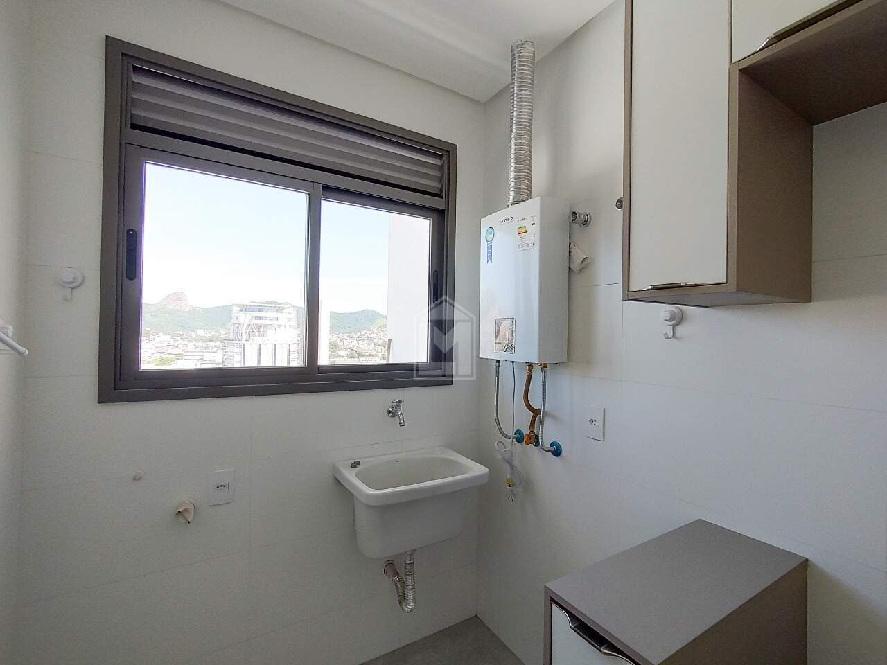 Apartamento para alugar com 2 quartos, 65m² - Foto 19