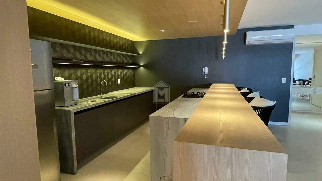 Apartamento para alugar com 2 quartos, 65m² - Foto 22