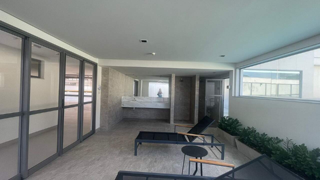 Apartamento para alugar com 2 quartos, 65m² - Foto 24