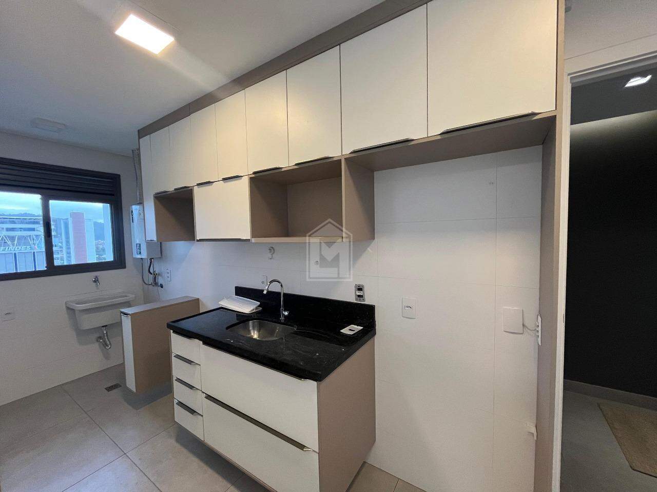 Apartamento para alugar com 2 quartos, 65m² - Foto 18