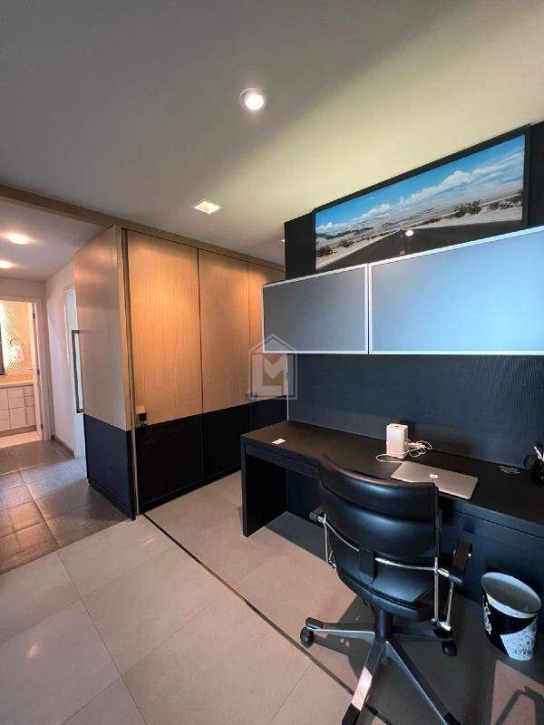 Apartamento para alugar com 2 quartos, 120m² - Foto 12