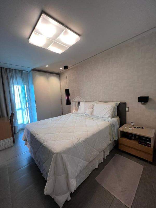 Apartamento para alugar com 2 quartos, 120m² - Foto 17