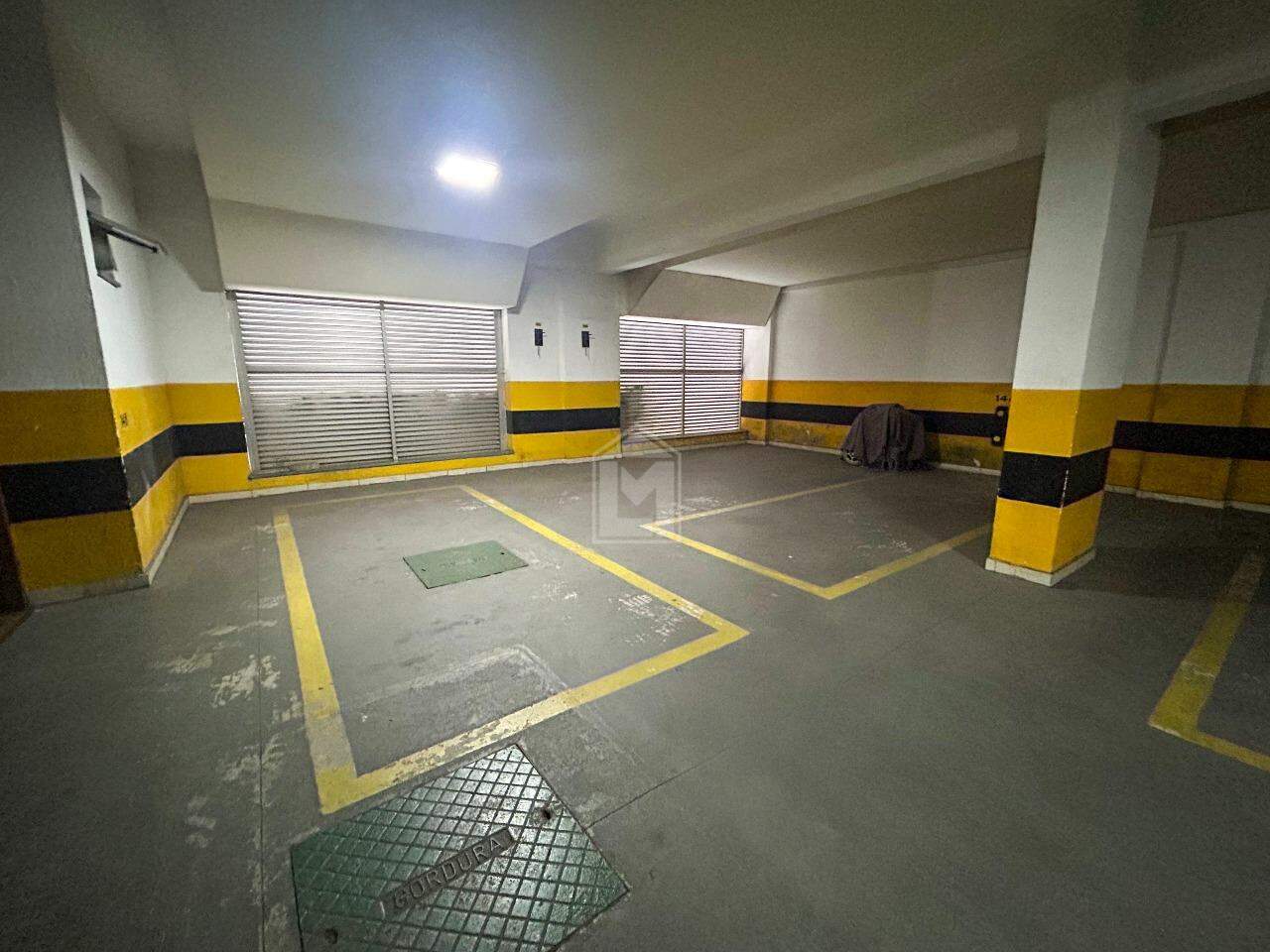 Apartamento para alugar com 2 quartos, 120m² - Foto 29