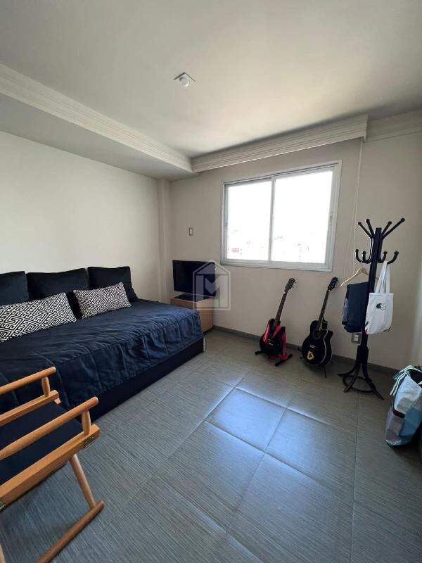 Apartamento para alugar com 2 quartos, 120m² - Foto 13