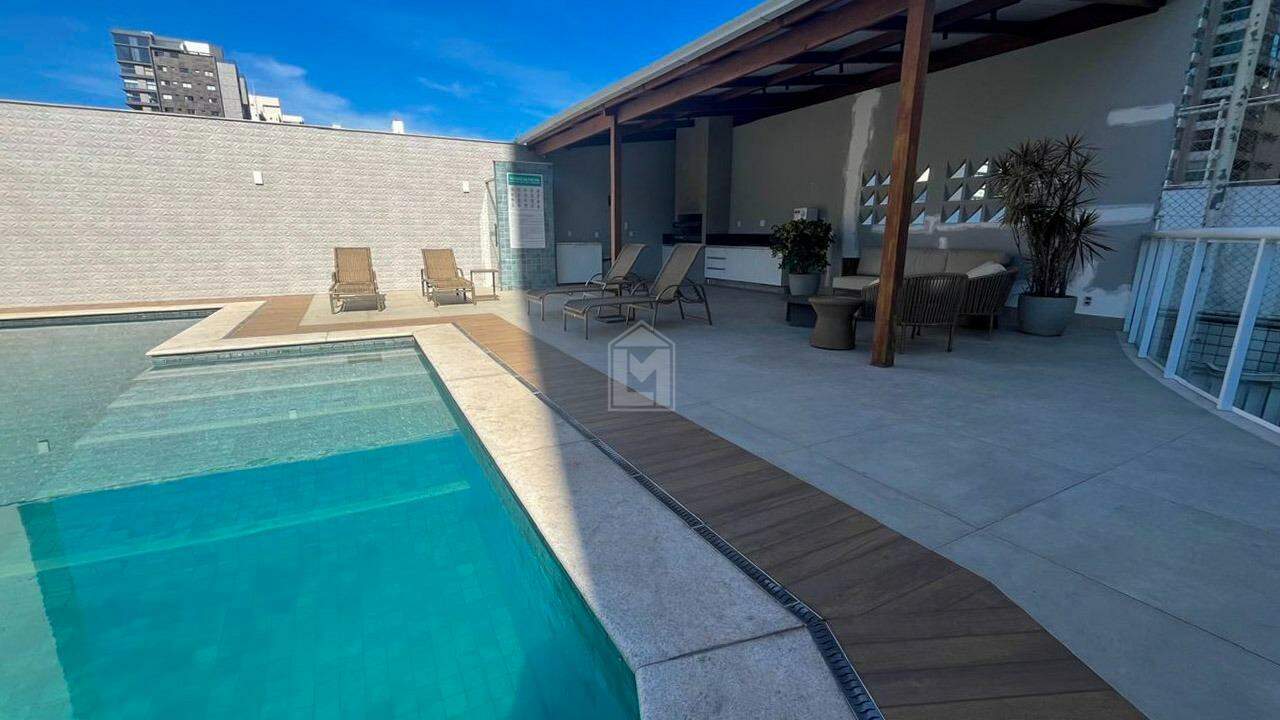 Apartamento para alugar com 2 quartos, 120m² - Foto 24