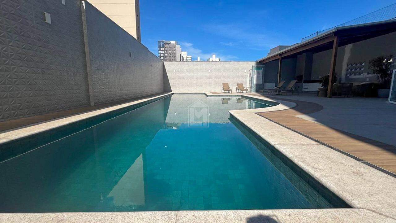 Apartamento para alugar com 2 quartos, 120m² - Foto 1