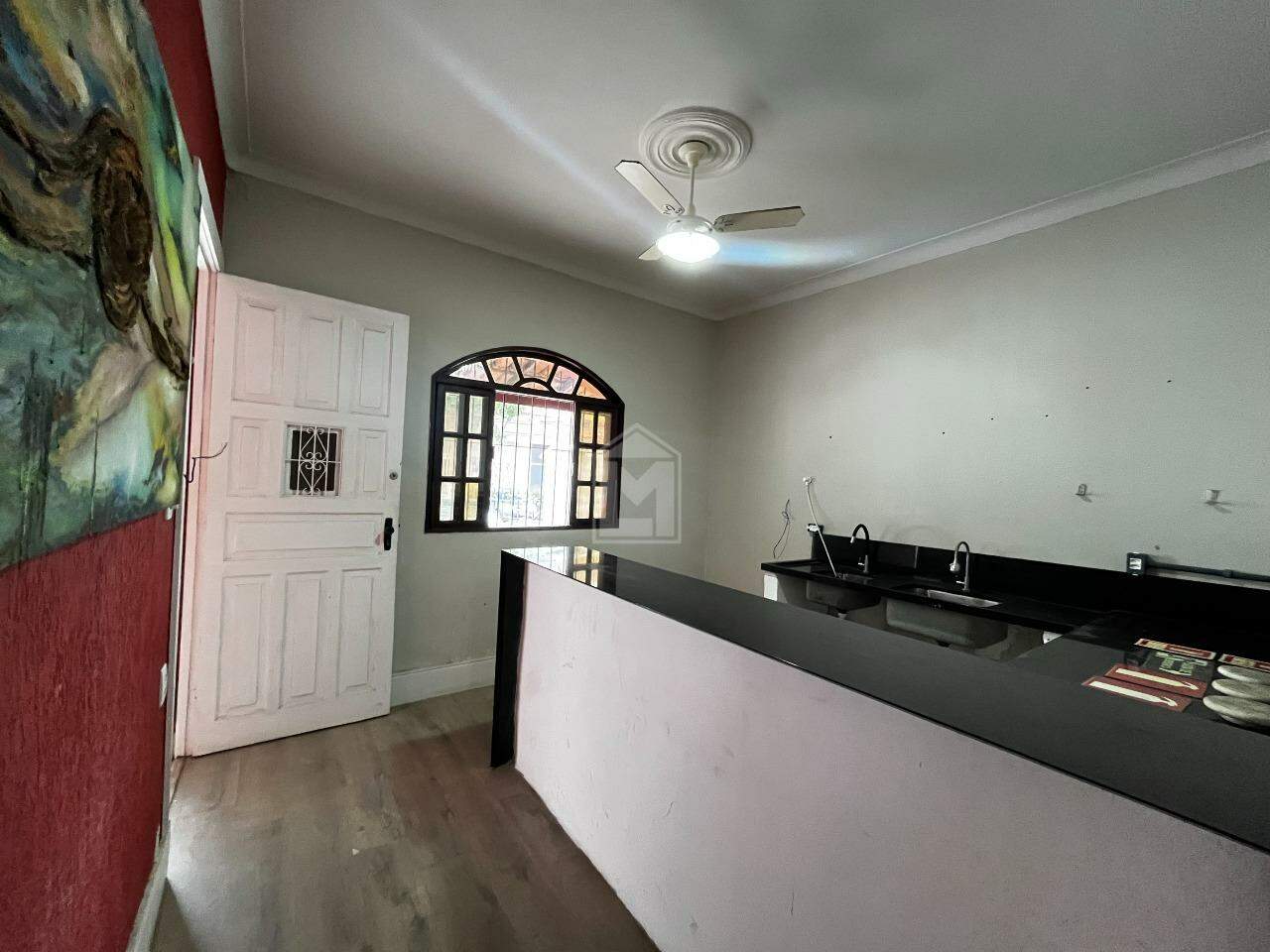 Casa para alugar com 3 quartos, 150m² - Foto 3
