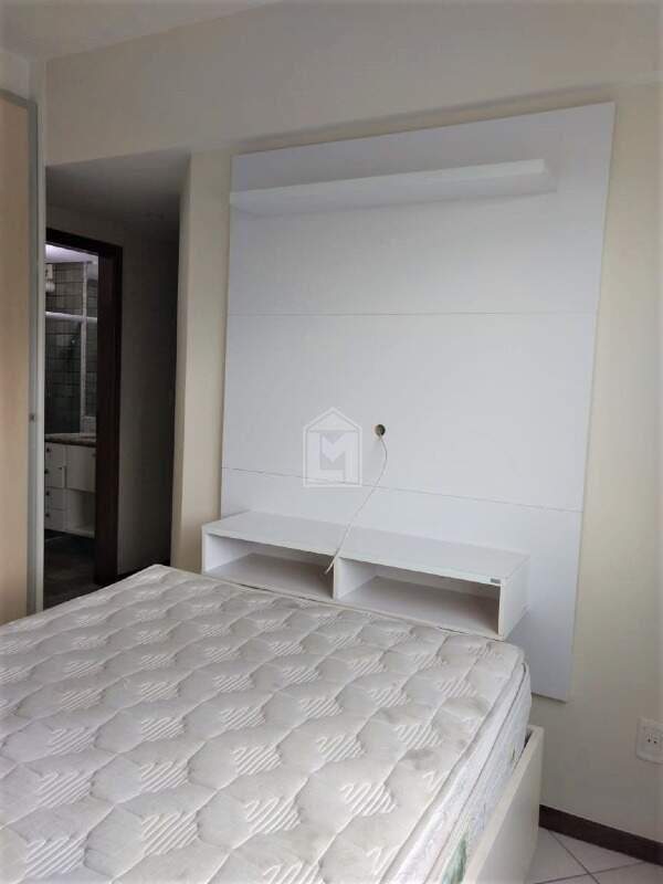 Apartamento para alugar com 3 quartos, 112m² - Foto 2