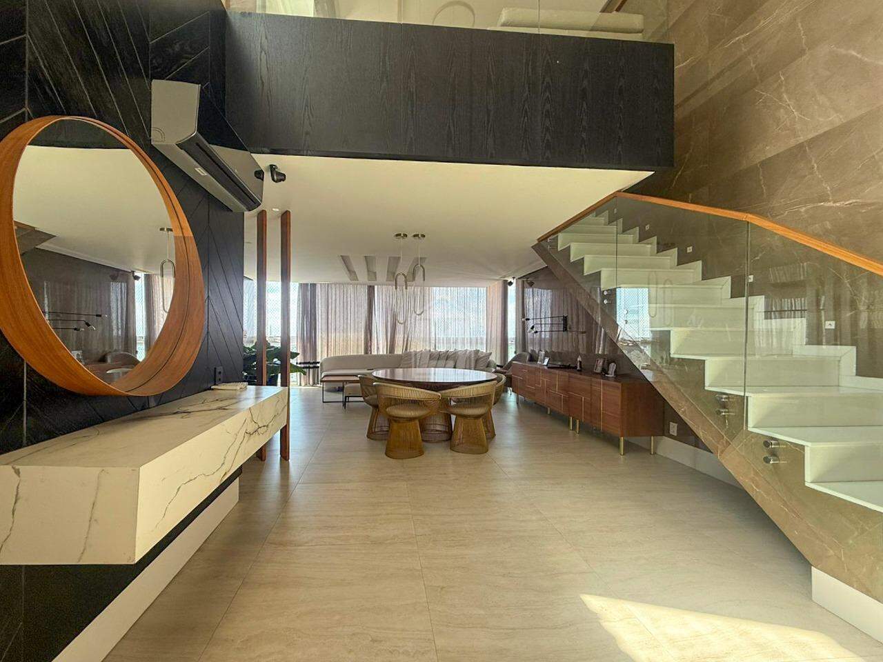Cobertura à venda com 3 quartos, 232m² - Foto 1