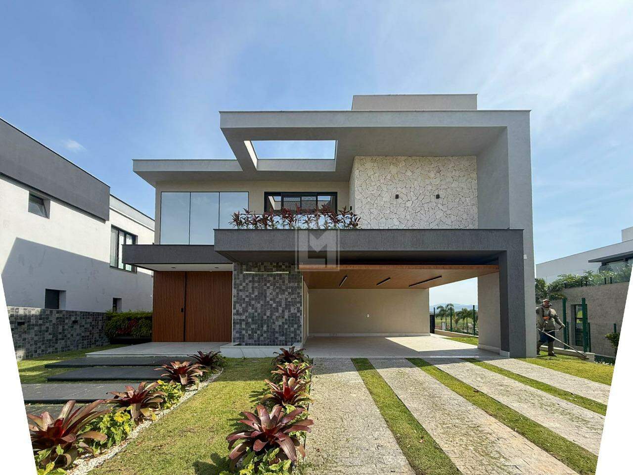 Casa, 4 quartos, 337 m² - Foto 1