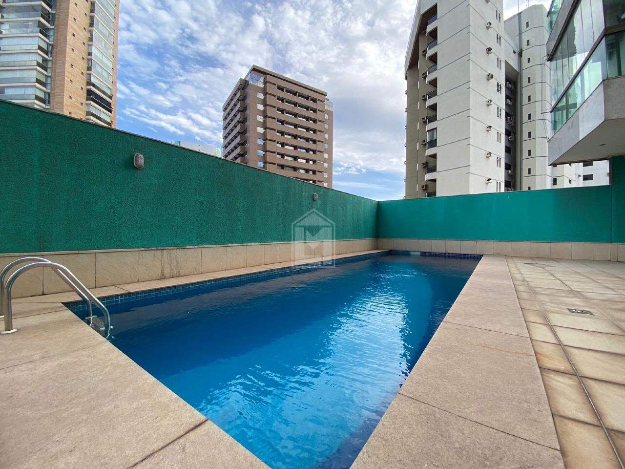 Apartamento, 3 quartos, 220 m² - Foto 1