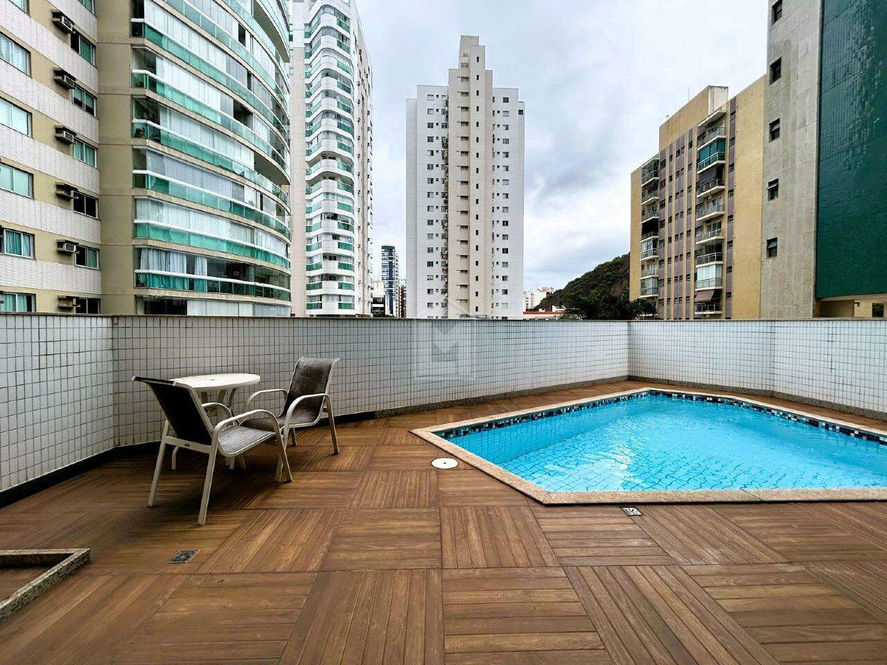 Apartamento, 3 quartos, 140 m² - Foto 1