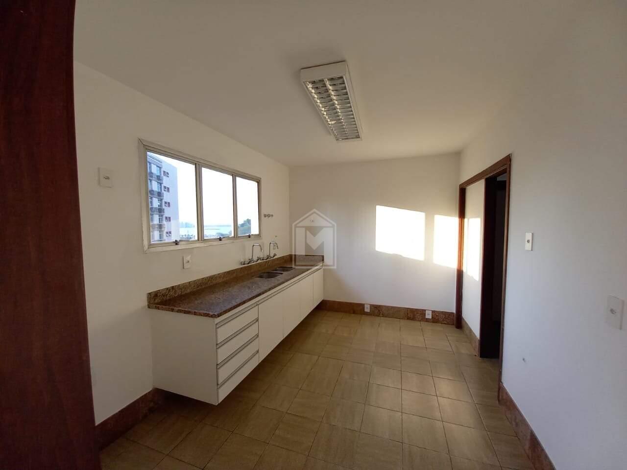 Apartamento, 4 quartos, 250 m² - Foto 24