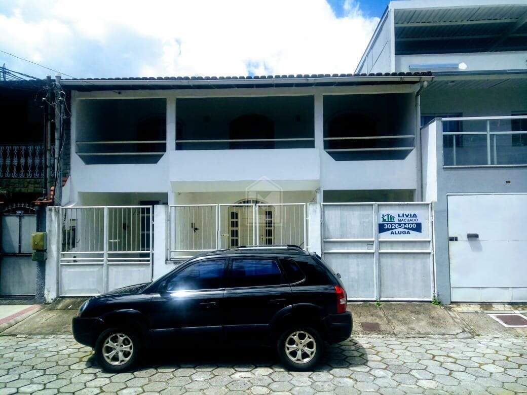 Casa, 4 quartos, 233 m² - Foto 1