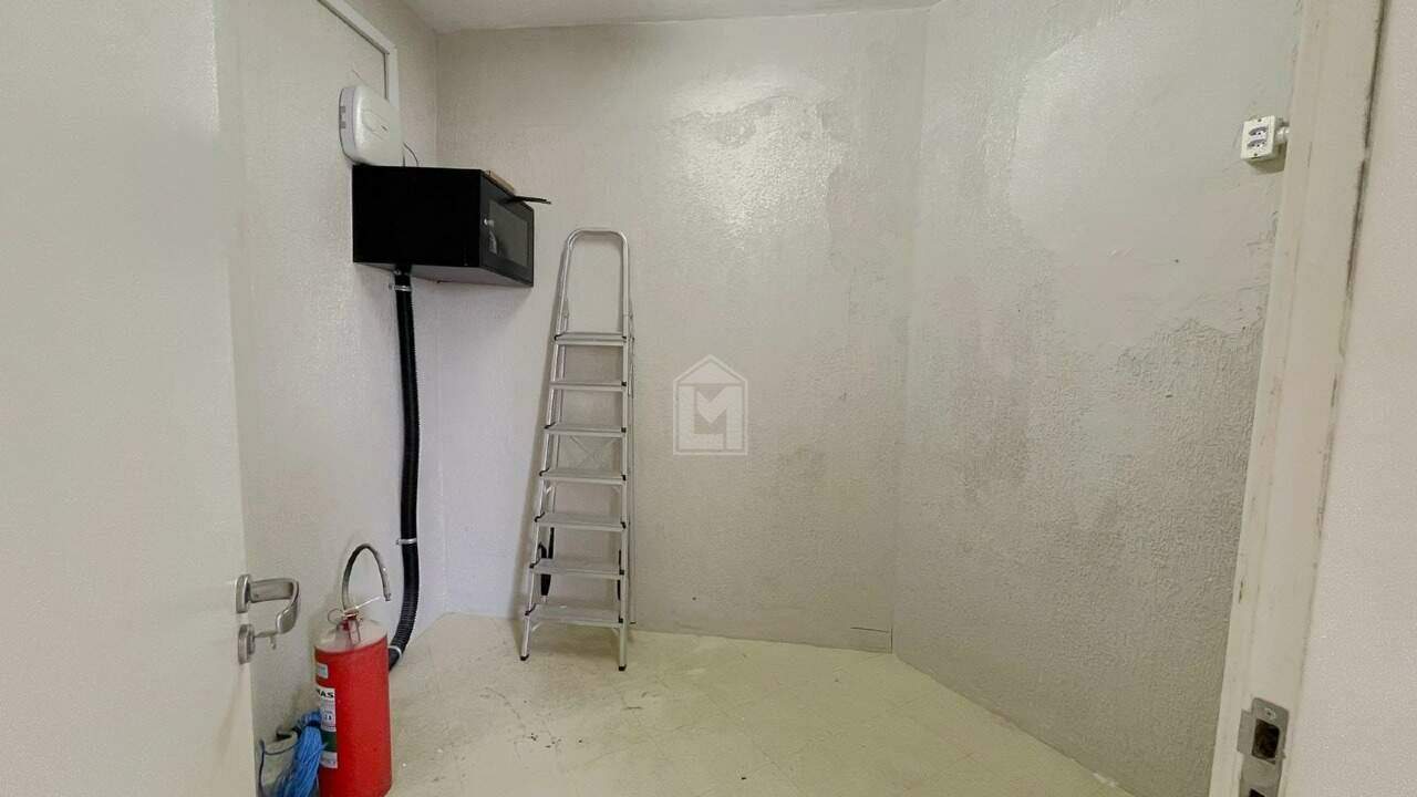 Casa, 10 quartos, 436 m² - Foto 15