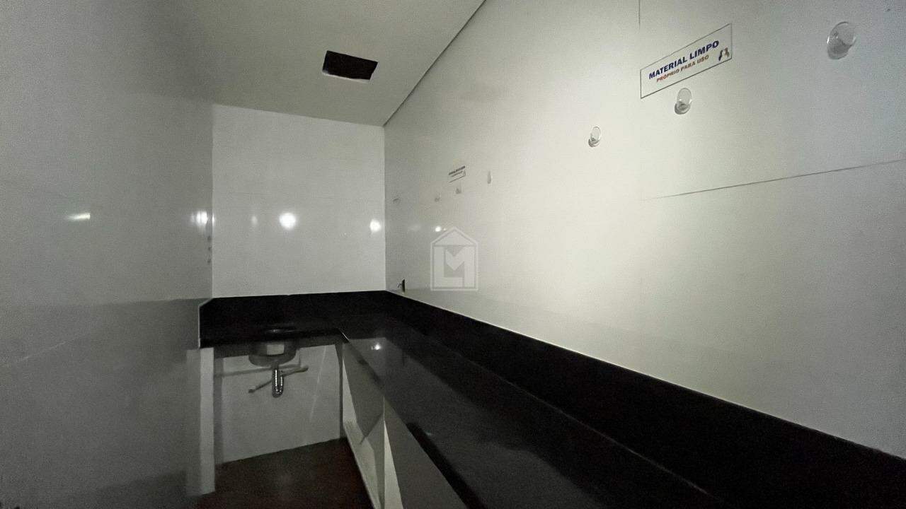 Casa, 6 quartos, 448 m² - Foto 22