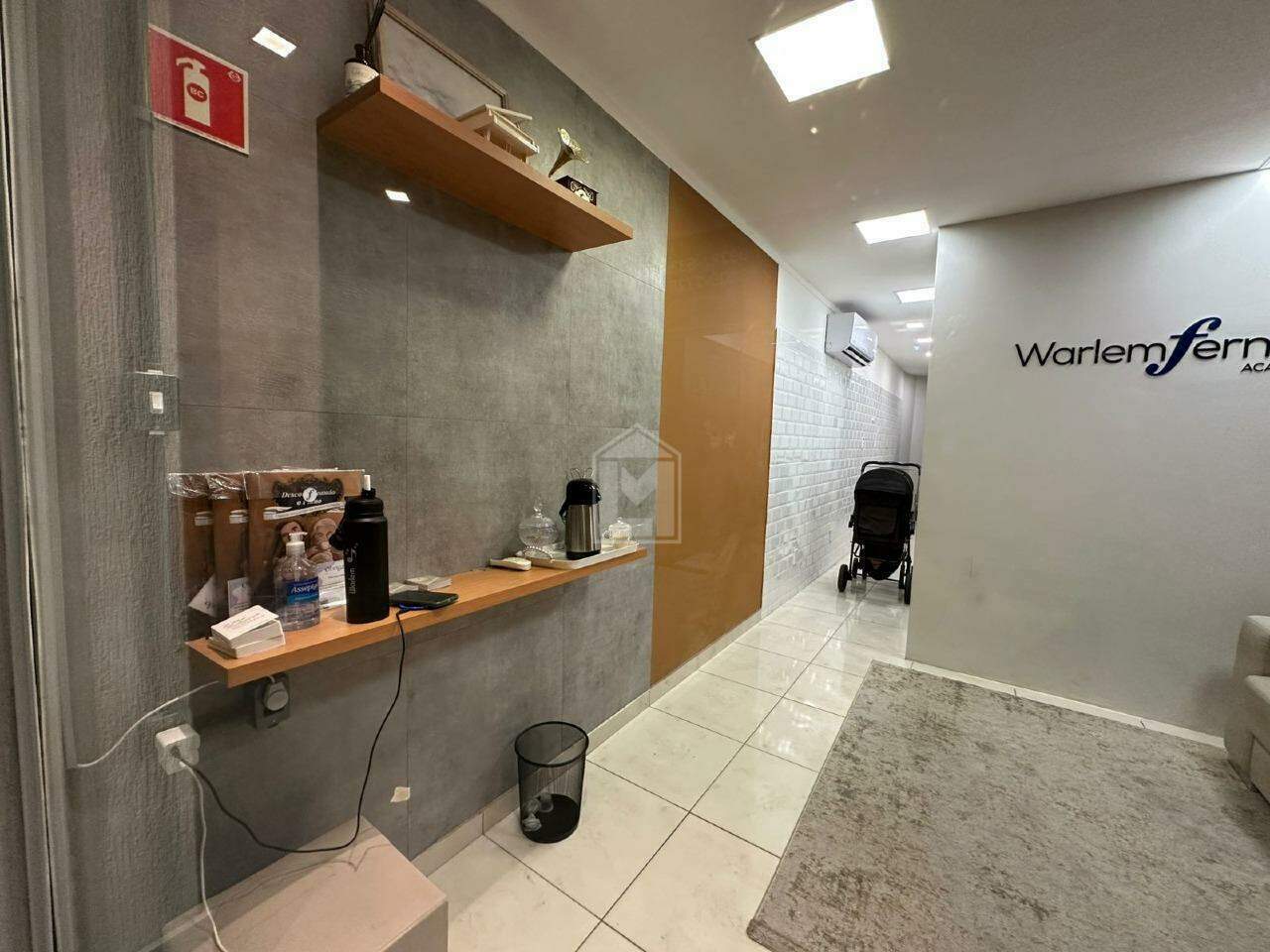 Loja-Salão, 80 m² - Foto 1
