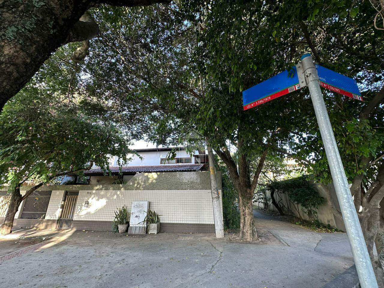 Casa, 4 quartos, 240 m² - Foto 14