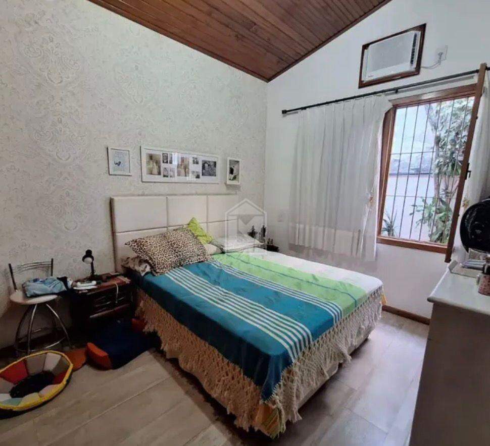 Casa, 4 quartos, 240 m² - Foto 9