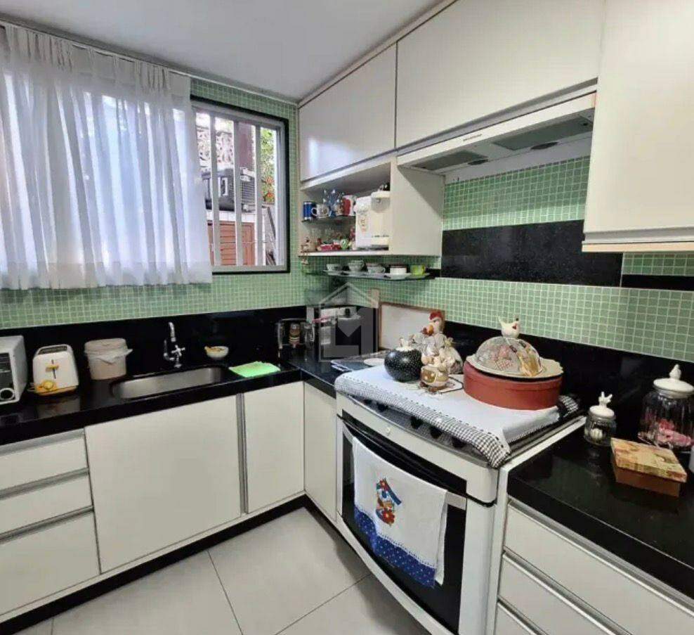 Casa, 4 quartos, 240 m² - Foto 3