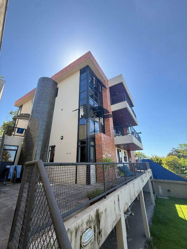 Casa, 5 quartos, 355 m² - Foto 1