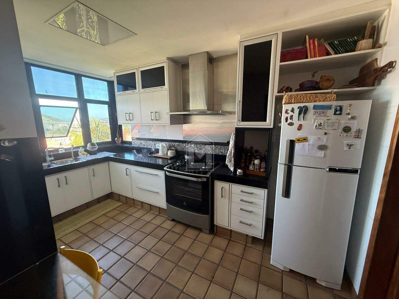 Casa, 5 quartos, 355 m² - Foto 3