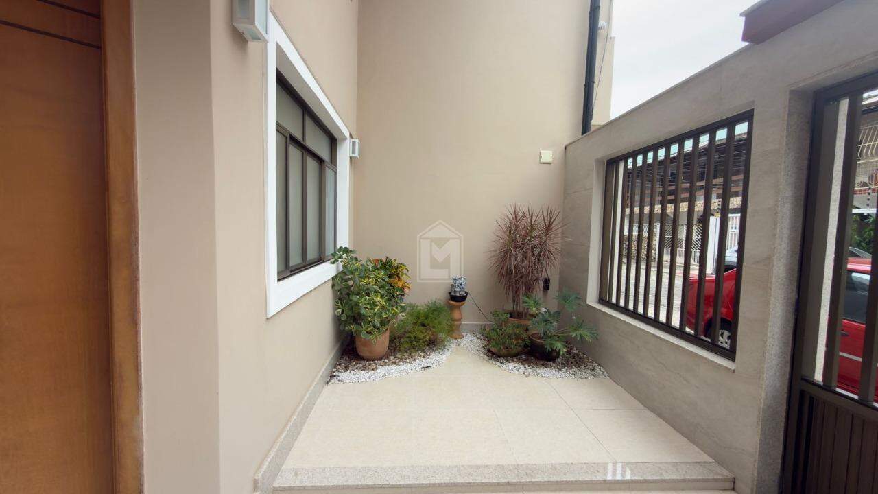 Casa, 4 quartos, 254 m² - Foto 2