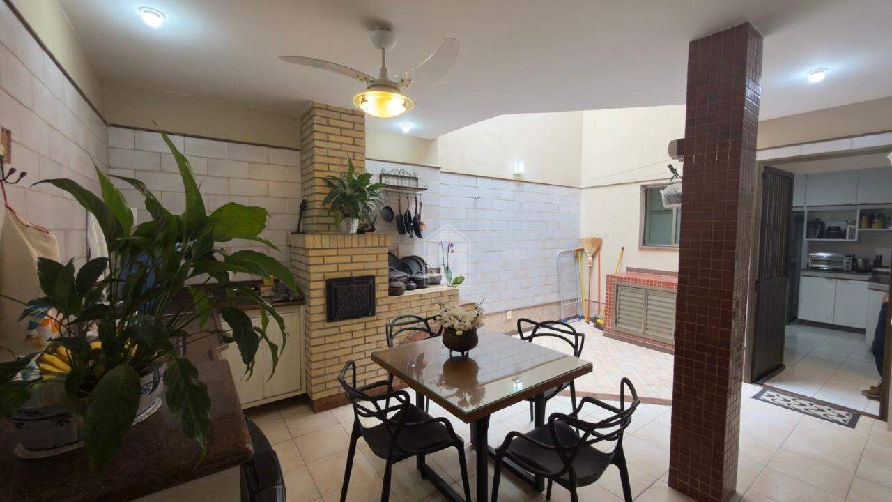 Casa, 4 quartos, 254 m² - Foto 5