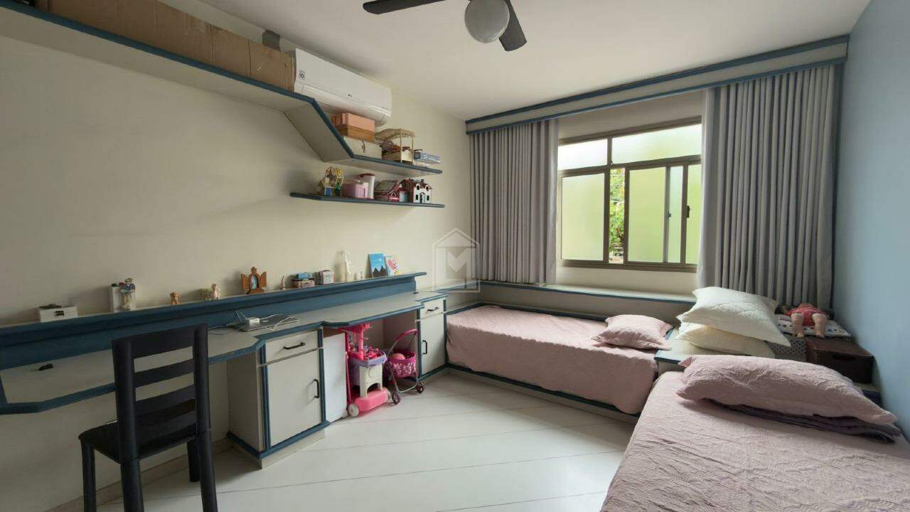 Casa, 4 quartos, 254 m² - Foto 27