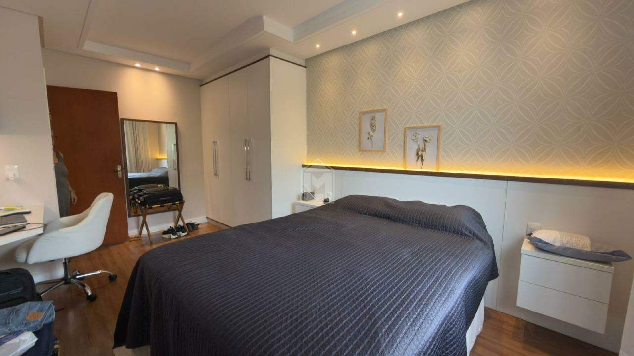 Casa, 4 quartos, 254 m² - Foto 30