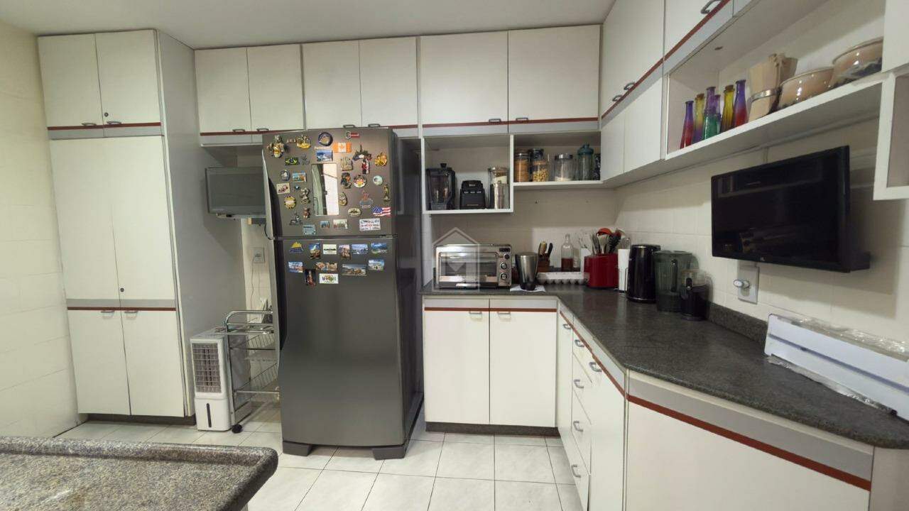 Casa, 4 quartos, 254 m² - Foto 6