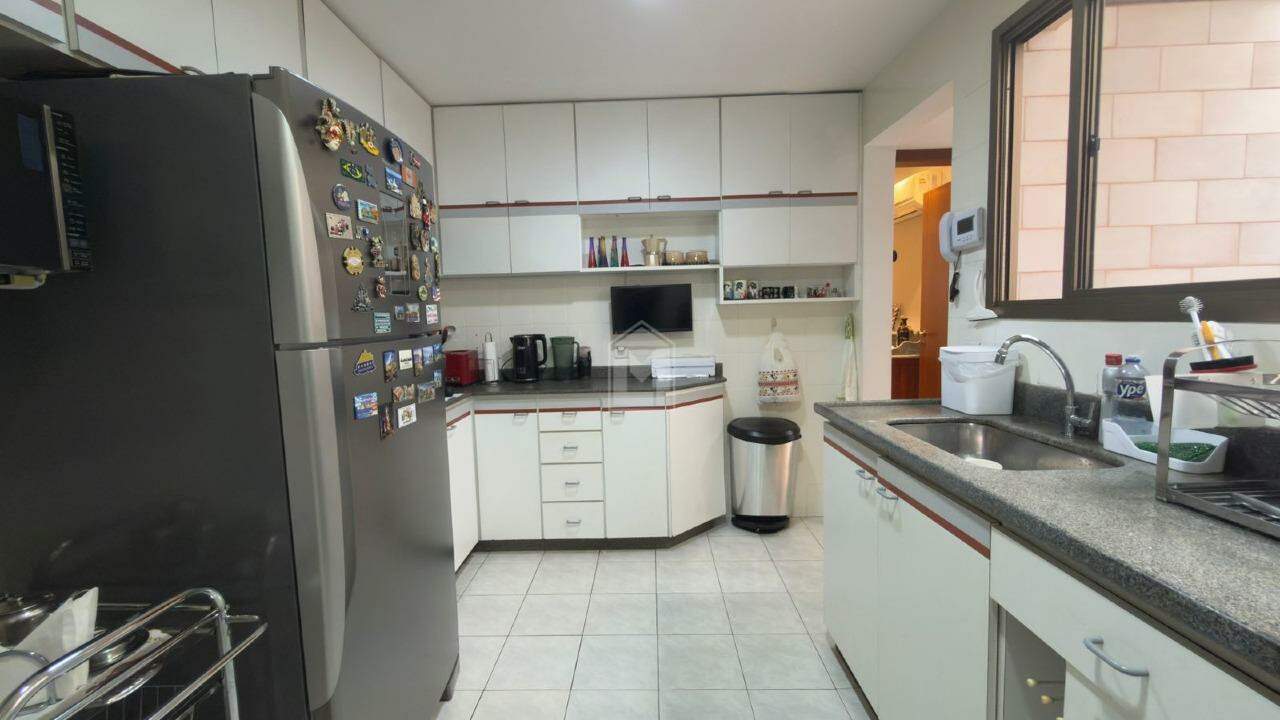 Casa, 4 quartos, 254 m² - Foto 7