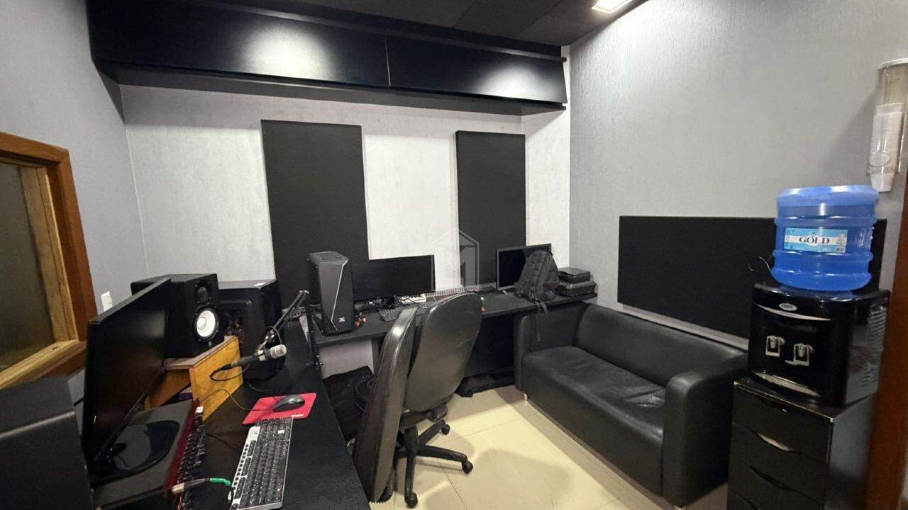 Casa, 4 quartos, 620 m² - Foto 23