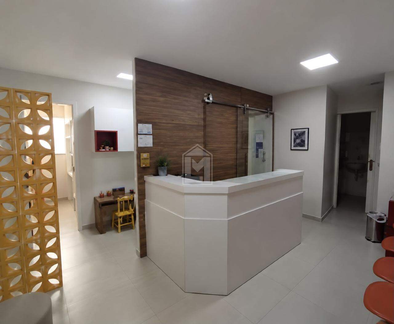 Sala à venda no Colina de Laranjeiras: 