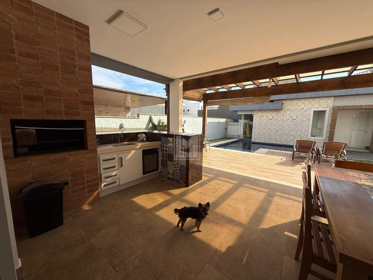 Casa, 4 quartos, 295 m² - Foto 19