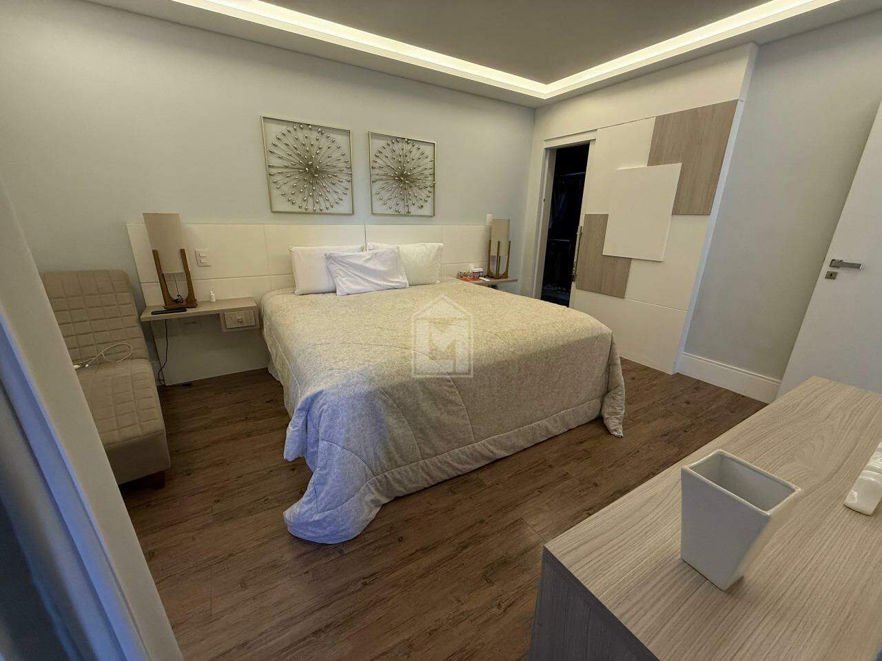 Casa, 4 quartos, 295 m² - Foto 8