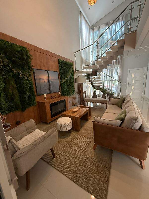 Casa, 4 quartos, 295 m² - Foto 2