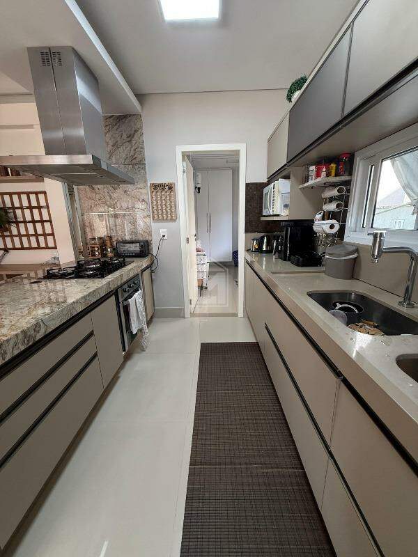 Casa, 4 quartos, 295 m² - Foto 4
