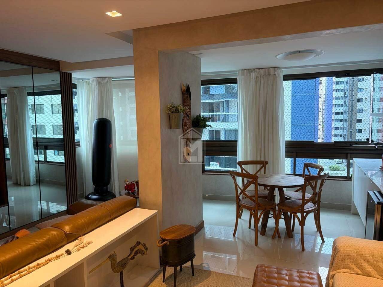 Apartamento à venda no Mata da Praia: 