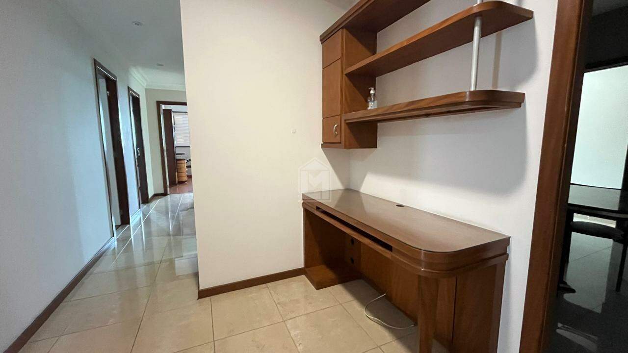 Apartamento à venda no Mata da Praia: 