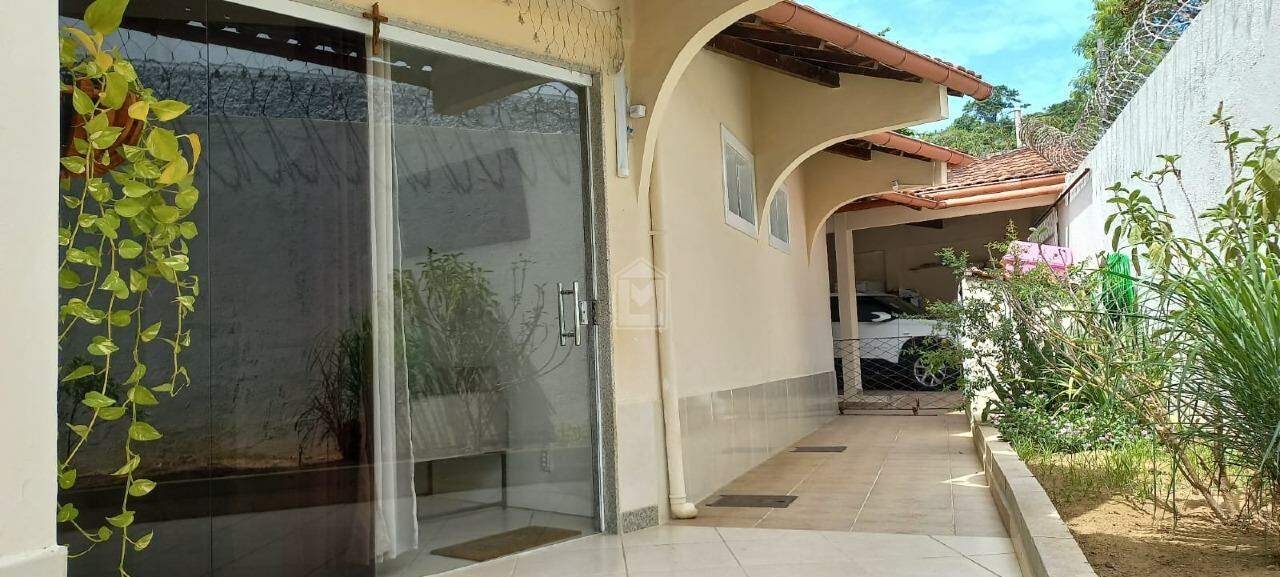 Casa à venda no Fradinhos: 