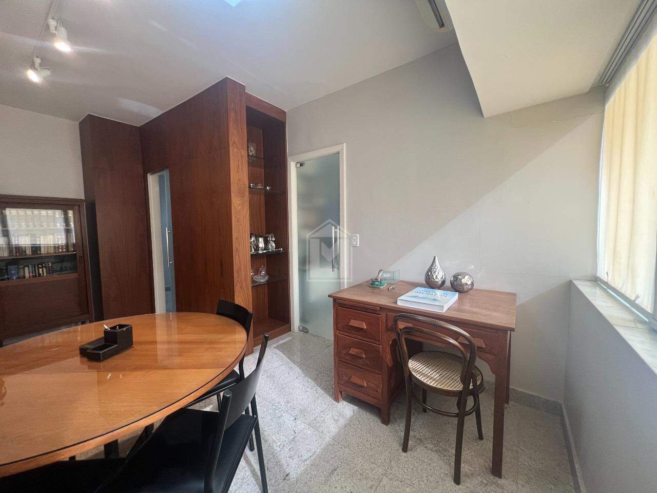Sala para aluguel no Santa Lúcia: 