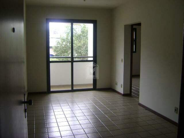 Apartamento para alugar com 2 quartos, 70m² - Foto 1